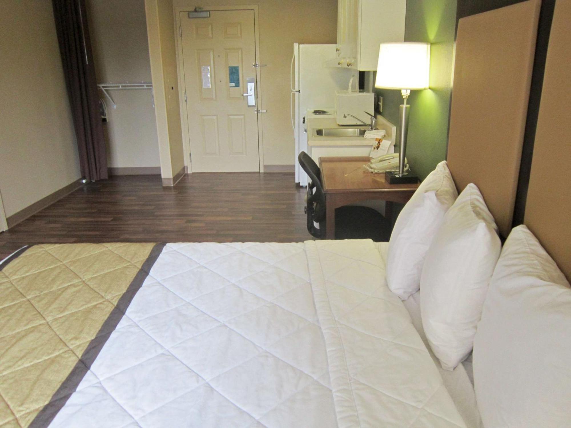 Extended Stay America Suites - Fayetteville - Fort Bragg Екстер'єр фото