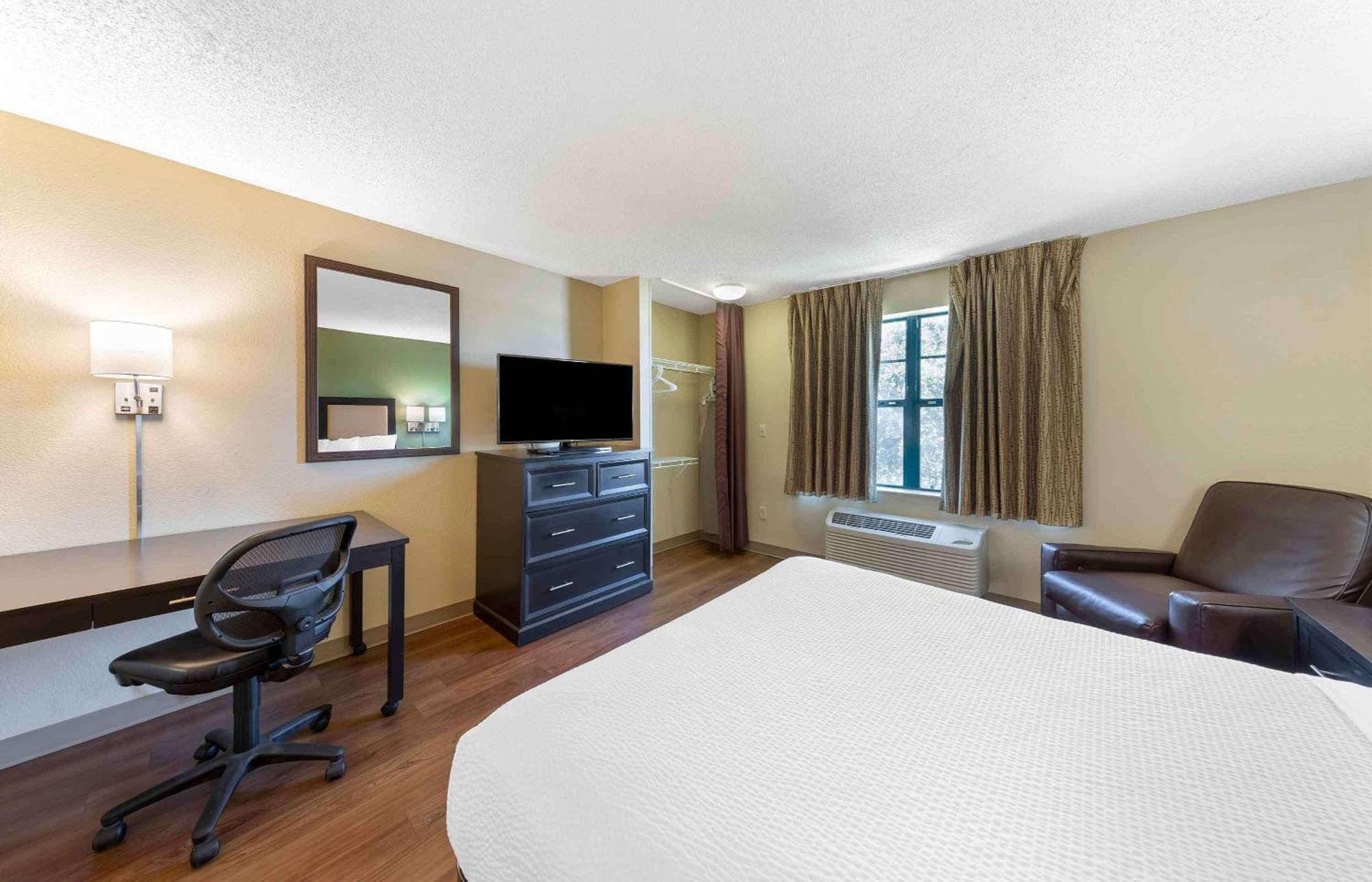 Extended Stay America Suites - Fayetteville - Fort Bragg Екстер'єр фото