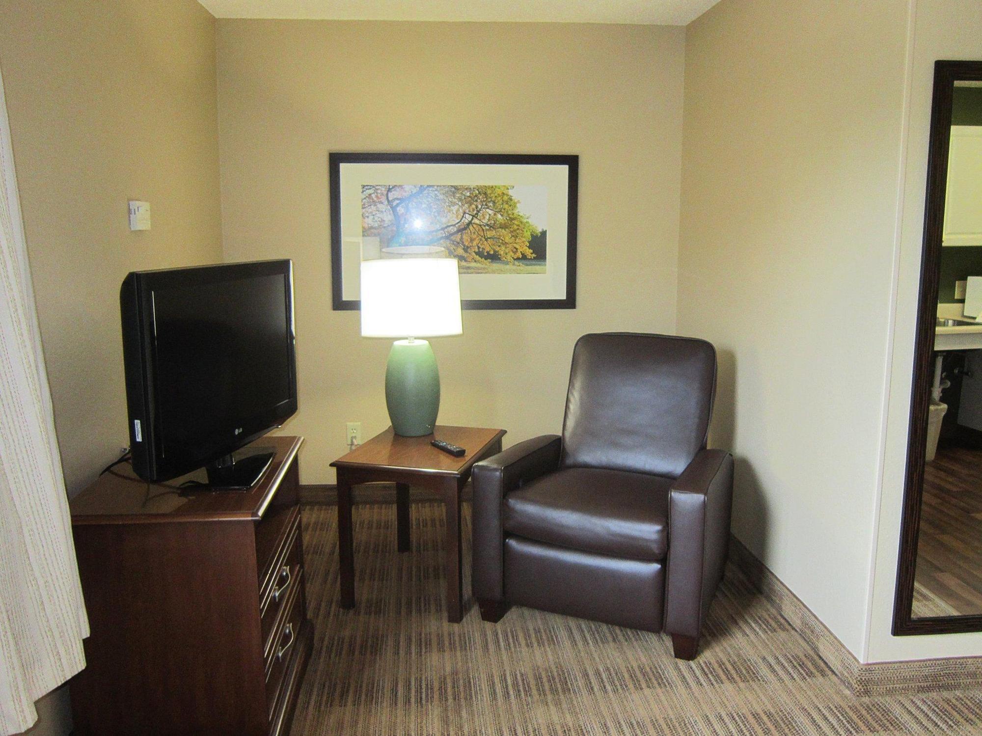 Extended Stay America Suites - Fayetteville - Fort Bragg Екстер'єр фото